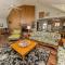 Carolina Moon - Corolla, Whalehead, 50 Yards to Beach, Ocean View, Hot Tub, Fireplace, Pets OK