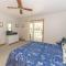 Carolina Moon - Corolla, Whalehead, 50 Yards to Beach, Ocean View, Hot Tub, Fireplace, Pets OK
