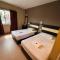 Swing & Pillows - Skudai Johor