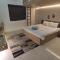 Max Hostel