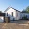 3 Bed in Trevone oc-p00723