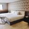 3 Door Hotel