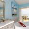 Waterfront Family Retreat on Choctawhatchee Bay!