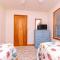 Windhaven - Corolla, Whalehead, Beach 400 Yds, Pool, Hot Tub, Tiki Bar, Pets OK, Flex Stays