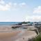 1 Bed in Tenby oc-fb056