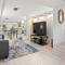 907 Mariners Club
