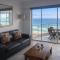 Lovely Beach Front Apartment with Sunset Views at Ocean View B1001, Blouberg