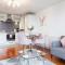 Mojo - Modern Apartment with Balcony