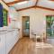 Parkes Country Cabins
