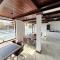 Pensiunea White Residence