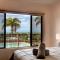 Le Reve Wake up to sunrises and tropical breezes