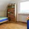 Peaceful Holiday Home in Rascheid near Forest - Geisfeld