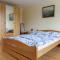 Peaceful Holiday Home in Rascheid near Forest - Geisfeld