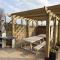 Farm house - Sleeps 16 - Hot Tub - Pet Friendly Farm house - Sleeps 16 - Hot Tub - Pet Friendly
