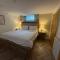 Farm house - Sleeps 16 - Hot Tub - Pet Friendly Farm house - Sleeps 16 - Hot Tub - Pet Friendly