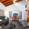 Mannering Lake House