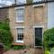 2 Bed in Woodbridge oc-48sc