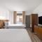 Ramada Suites by Wyndham San Diego Hotel Circle Area