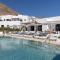 Sandblu Santorini, LXR Hotels & Resorts