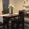Old Fort Loft King & Queen suites nearest accomodation to Marshals Museum power your EV for free!