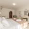 Plaka Hotel II
