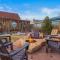 Timber & Tin E 2Bed 2Bath w Pool & Rooftop Deck