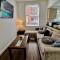 Incredible Private Rooms All with Private Bathrooms in a Fully Serviced House next to City Centre with Free Parking