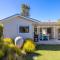 Moa Magic - Oneroa Holiday Home