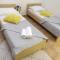 Lucky Luke Pool Apartments