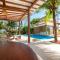 Casa Andorinha 3 Quartos com ar condicionado, piscina privativa, área gourmet, próximo ao Centro Histórico e roupa de cama e banho de qualidade