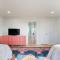 Beach View, Multiple Outdoor Spaces! Milford Haven