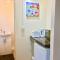 Ensuite Apartment with small Kitchenette, Private Bathroom and Parking