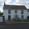 Deri-Down Guest House