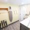 Kings House Motor Hotel, a Dazzler Select by Wyndham