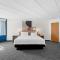 Spark by Hilton Cedar Falls