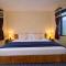 The Claud INN