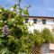 VILLA Castel del Monte - Panoramic Tuscan Villa with Jacuzzi