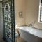 Narnia Guest House
