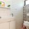 Exclusive Pool Escape Near Sea - Happy Rentals