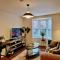 Stylish Luxury Serviced Apartment next to City Centre with Free Parking - Contractors & Relocators