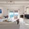 Villa Emmeline fronte mare 5 camere 6 bagni infinity pool WiFi per 12 persone