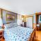 1 Mi to Beach! Family-Friendly Nantucket Retreat