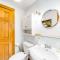 1 Mi to Beach! Family-Friendly Nantucket Retreat