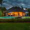 Villa Agus Mas - Serene & calm beachfront villa!