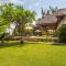 Villa Agus Mas - Serene & calm beachfront villa!