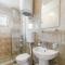 Relaxing 2 bedroom apartment with Bay View and Parking