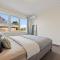 Charming House; Walk to Beach & Shops