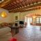 Villa Pallina With Pool - Happy Rentals
