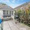 1 Bed in Truro oc-thero