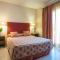 Apartaments Suites Sant Jordi - Montbrió del Camp